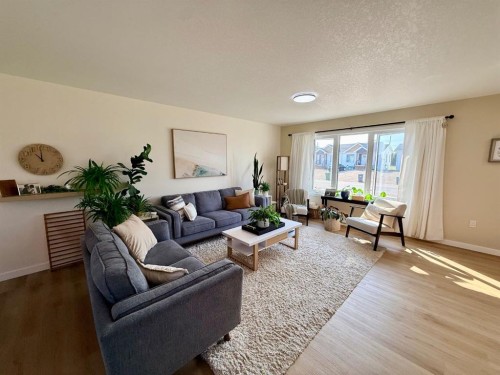 10418 105 Ave, La Crete, AB 