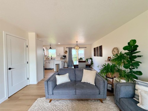 10418 105 Ave, La Crete, AB 