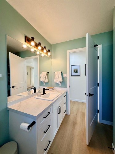 10418 105 Ave, La Crete, AB 