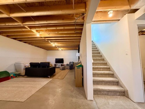 10418 105 Ave, La Crete, AB 