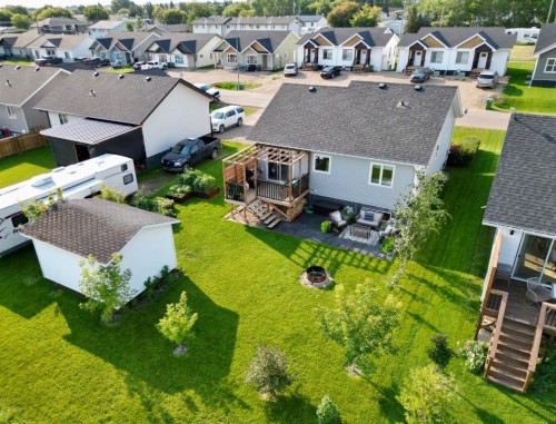 10418 105 Ave, La Crete, AB 