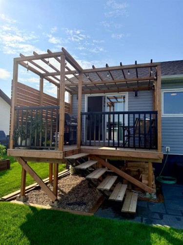 10418 105 Ave, La Crete, AB 