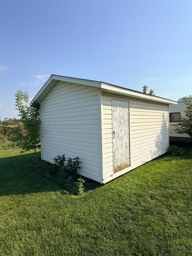10418 105 Ave, La Crete, AB 
