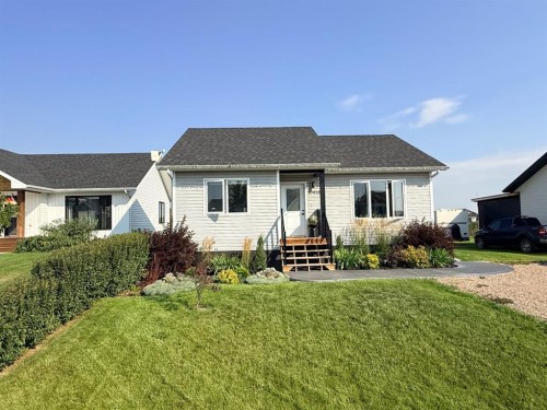 10418 105 Ave, La Crete, AB 