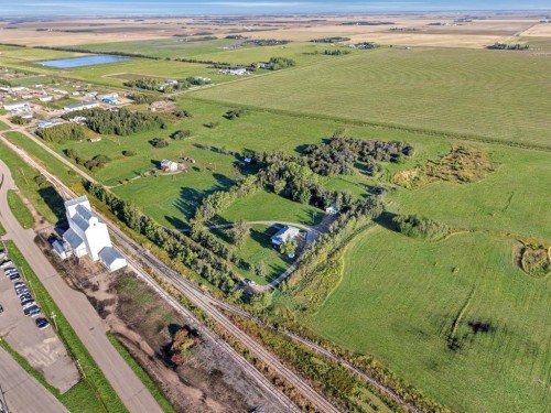 122 Railway Avenue Ne, Falher, AB 