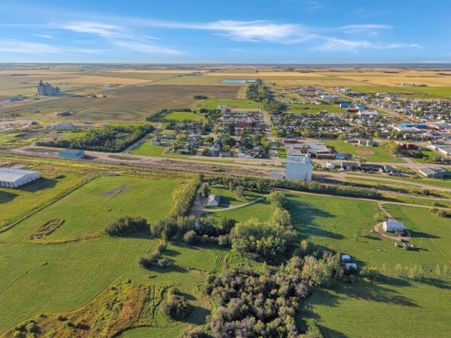 122 Railway Avenue Ne, Falher, AB 