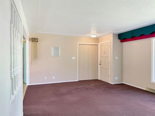 122 Railway Avenue Ne, Falher, AB 