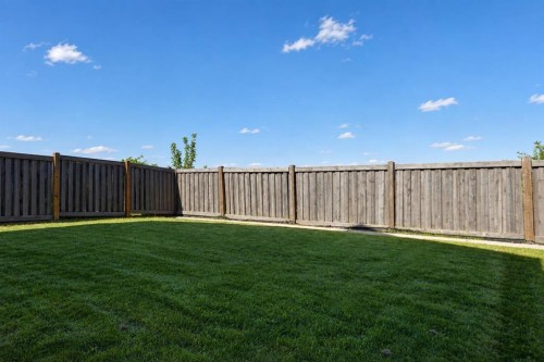 8674 122 Avenue, Grande Prairie, AB 