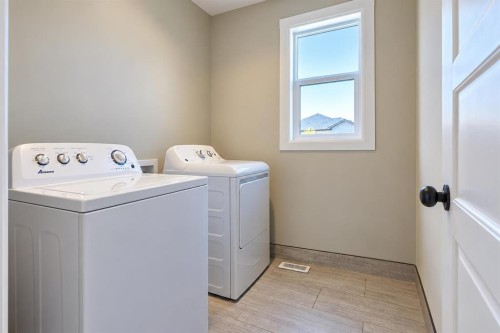 8674 122 Avenue, Grande Prairie, AB 