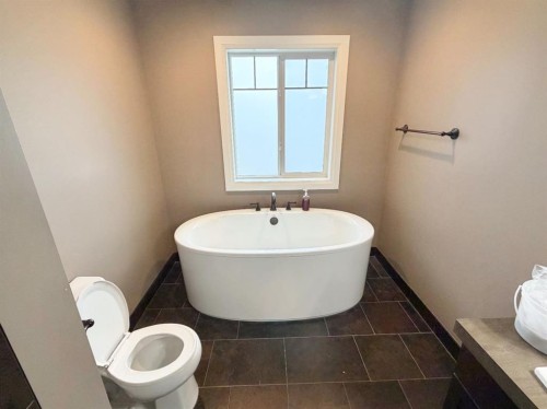 8517 70A Avenue, Grande Prairie, AB 