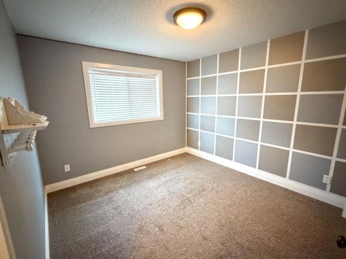 8517 70A Avenue, Grande Prairie, AB 