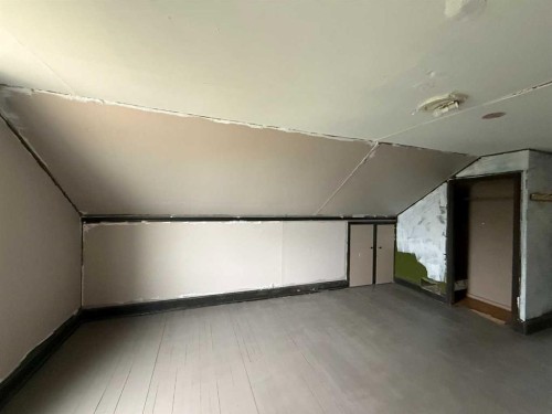 824 1 Avenue, Hines Creek, AB 