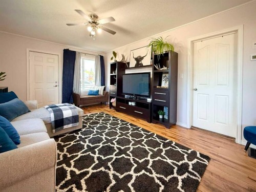 9732 100 Street, Wembley, AB 