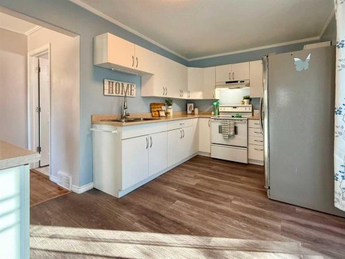 9732 100 Street, Wembley, AB 