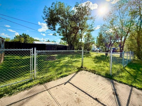 9732 100 Street, Wembley, AB 