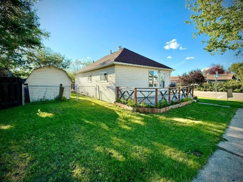 9732 100 Street, Wembley, AB 
