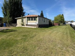 5025 44 Street Grimshaw, AB T0H 1W0