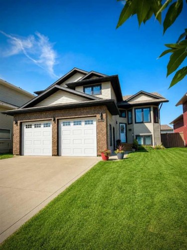 8606 70 Avenue, Grande Prairie, AB 