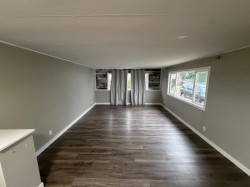 11918 98 Street Grande Prairie, AB T8V 5H2