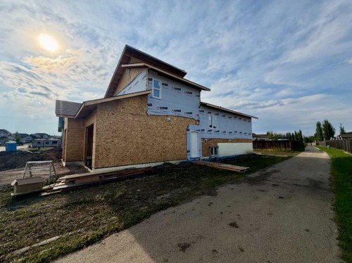 9212 95 Avenue, Wembley, AB 