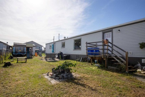 9711 103 Avenue, Clairmont, AB 