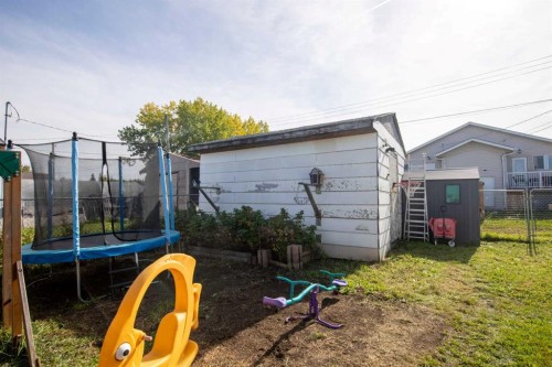 9711 103 Avenue, Clairmont, AB 