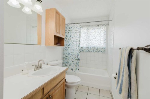 9205 111 Avenue, Grande Prairie, AB 