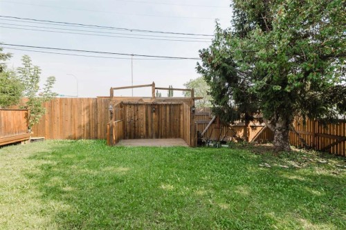 9205 111 Avenue, Grande Prairie, AB 