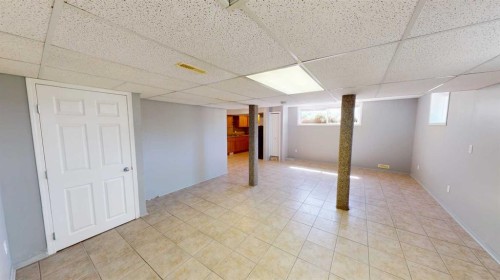 B-9835 100A Avenue , Sexsmith, AB T0H 3C0 2