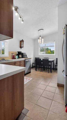 9908 86 Park Avenue, Grande Prairie, AB 