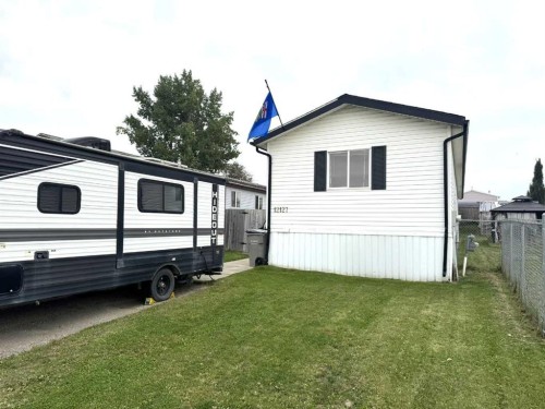 12127 97B Street, Grande Prairie, AB 