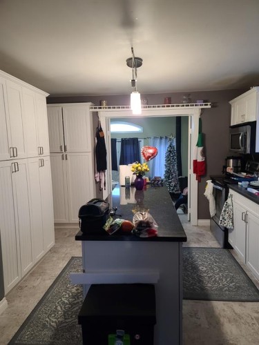 5211 50 Avenue, Grimshaw, AB 