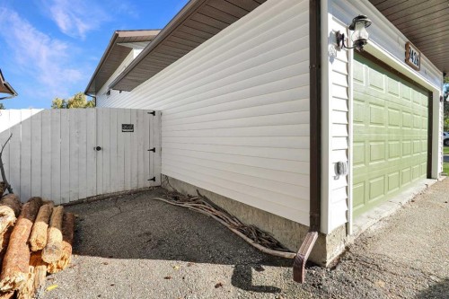 9426 64 Avenue, Grande Prairie, AB 