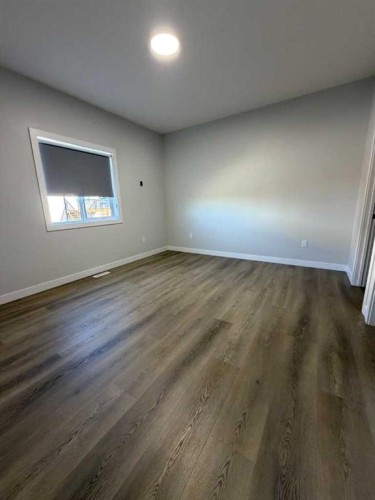 B-10206 128 Avenue , Grande Prairie, AB T8V 6S9 5
