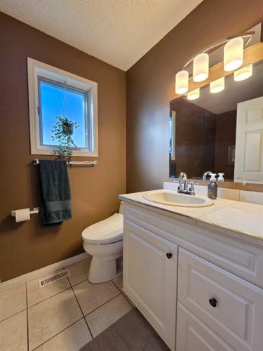 4934 93 Street, Wedgewood, AB 