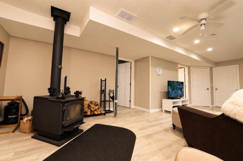 9328 98 Avenue, Wembley, AB 