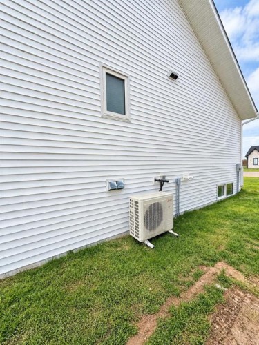 9105 109 Street, La Crete, AB 