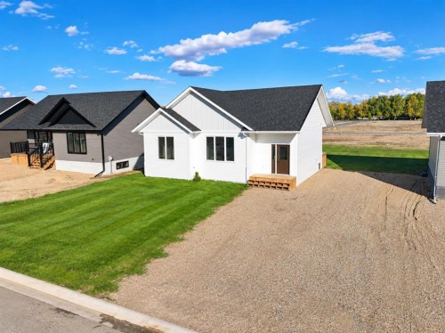 9105 109 Street, La Crete, AB 