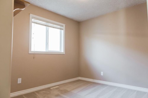 40 Pinnacle Lake Drive, Grande Prairie, AB 