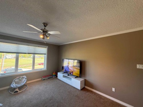 204-5300 45 Avenue, Grimshaw, AB 