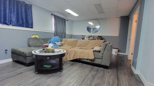 9810 102 Avenue, Sexsmith, AB 