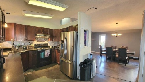 9810 102 Avenue, Sexsmith, AB 