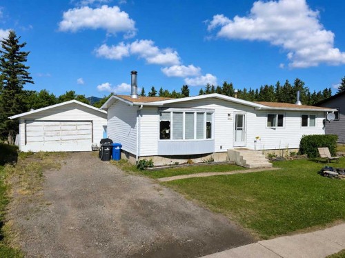 11054 Swann Drive, Grande Cache, AB 