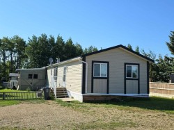 5533 and 5531 51 Street Berwyn, AB T0H 0E0