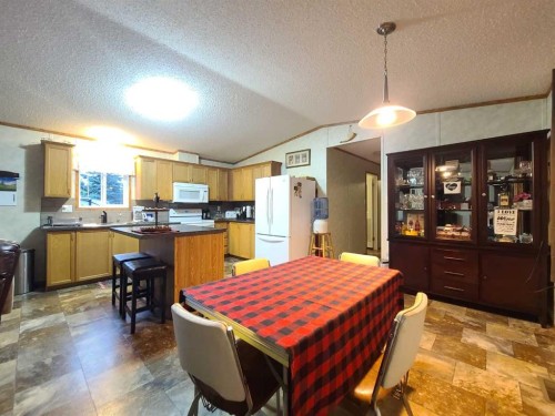5533 And 5531 51 Street, Berwyn, AB 