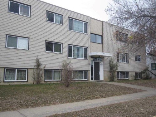 #-9802 98 Avenue, Peace River, AB 