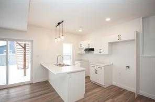 A-13406 105 Street , Grande Prairie, AB T8X 0W4 4