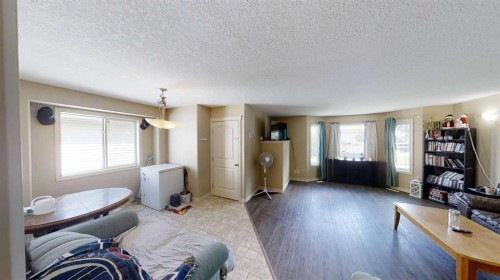 B-9334 Lakeland Drive , Grande Prairie, AB T8X 1N5 2