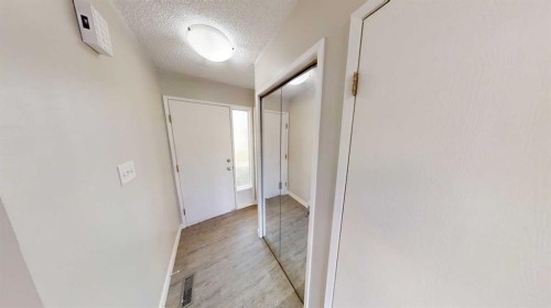 7852 Cedarwood Park , Grande Prairie, AB T8V 4R8 2