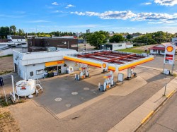 5217 50  High Prairie, AB T0G 1E0